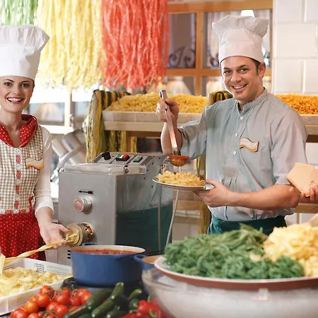 Hotell Landzeit Restaurant Voralpenkreuz 3*