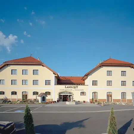 Hotell Landzeit Restaurant Voralpenkreuz
